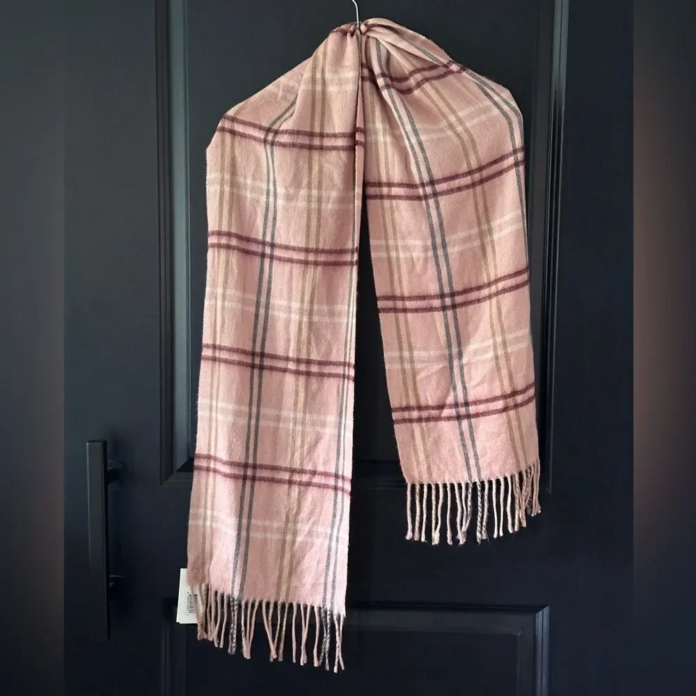 NWT Steve Madden Rose Colored Plaid Scarf Made in Italy